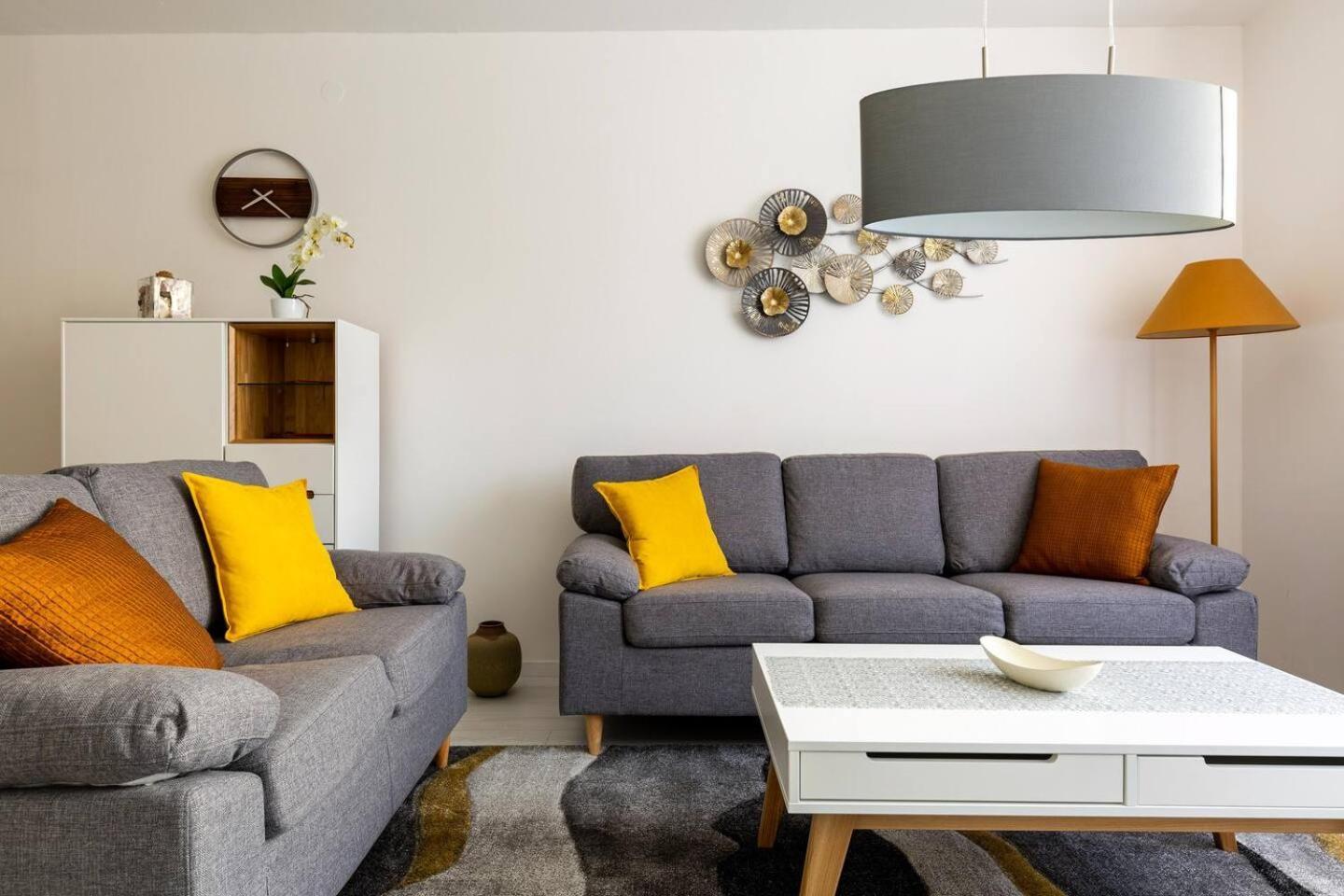 Flat White Apartment, Budapest